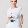 Camiseta blanca print metálico.