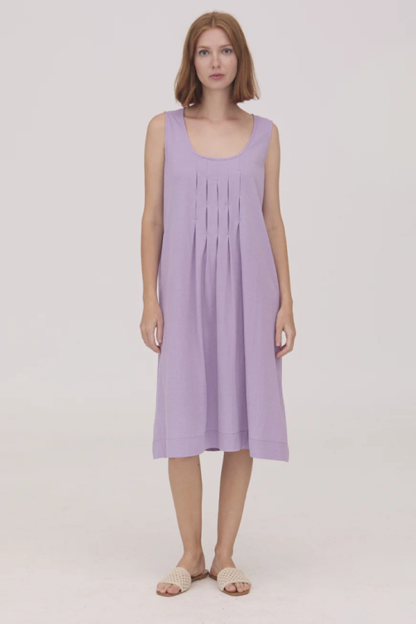 Vestido midi malva.