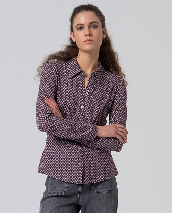 Camisa punto estampada.