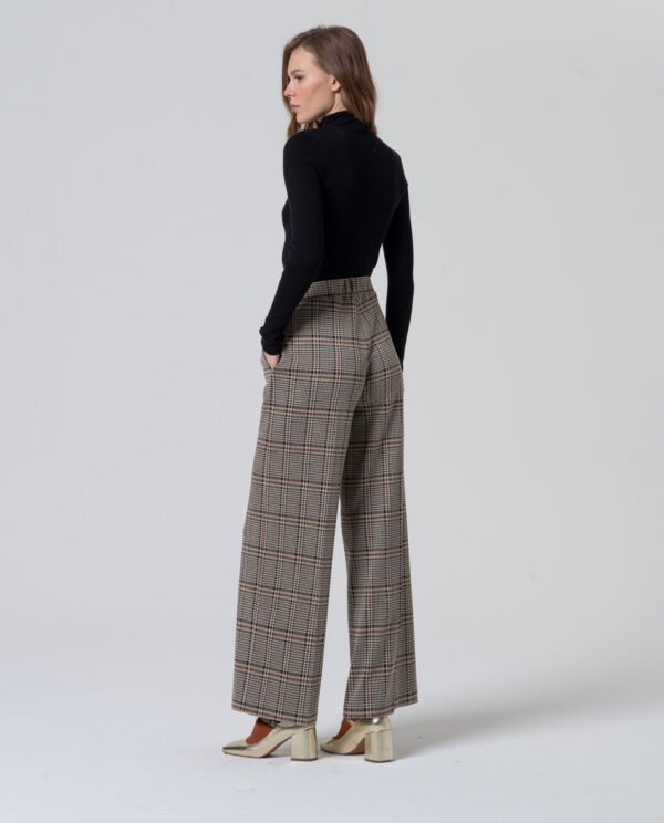 Pantalón recto jacquard negro. - Imagen 3