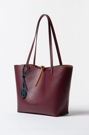Shopper reversible estampado con neceser interior Burdeos