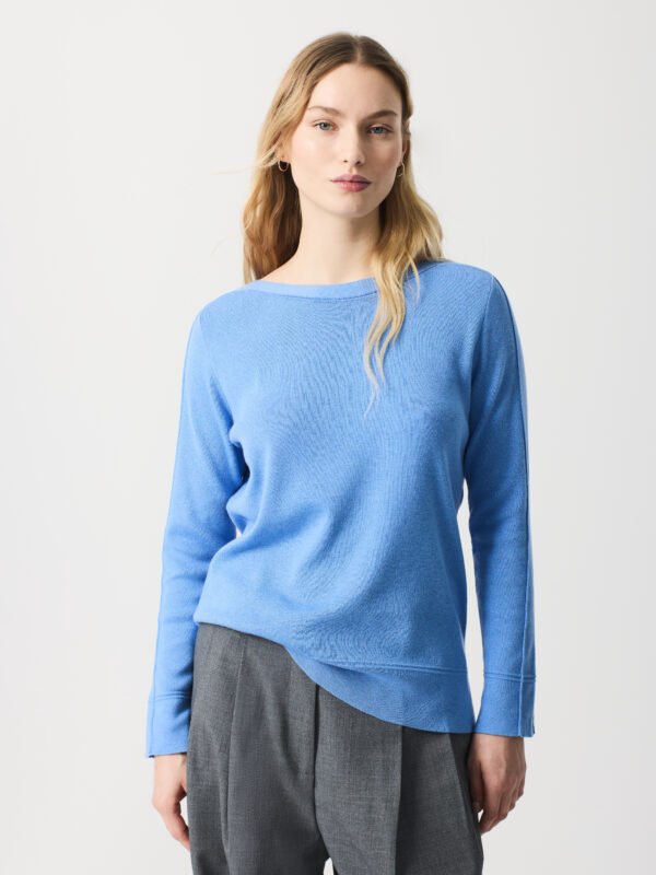 Jersey amplio azul.