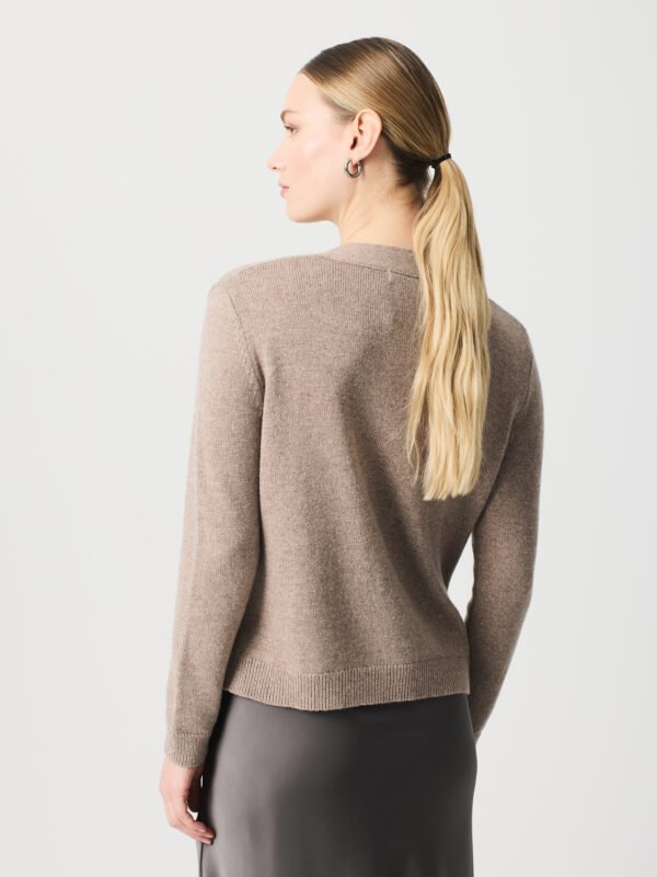 Chaqueta color piedra. - Imagen 2