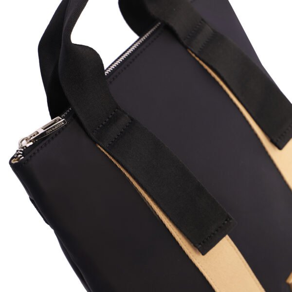 Mochila negro. - Imagen 3