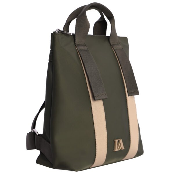 Mochila verde. - Imagen 7