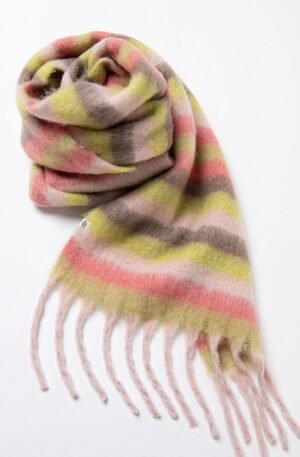 Bufanda multicolor verde.