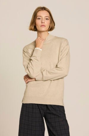 Jersey cuello perkins beige.
