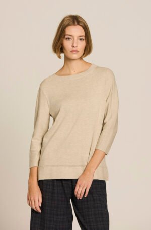 Jersey escote barco beige.