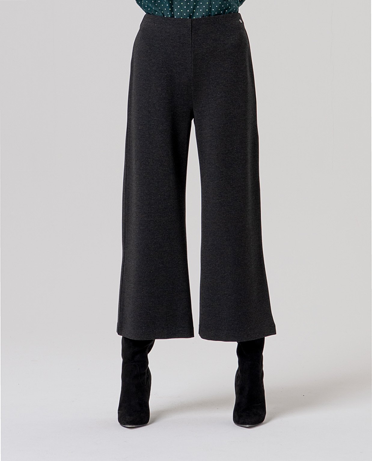 Pantalón ancho. Negro. - Imagen 2