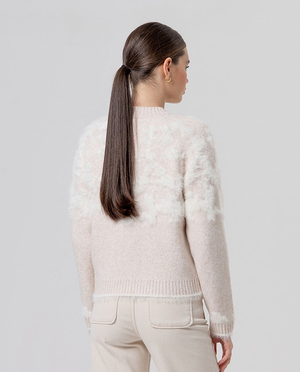 Jersey cuello redondo de pelo. Crudo. - Imagen 3